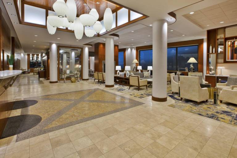 Hilton Garden Inn Portland Downtown Waterfront — photo 2