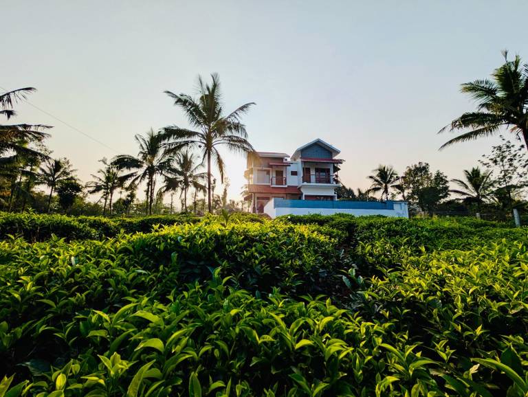 House Thavinhal