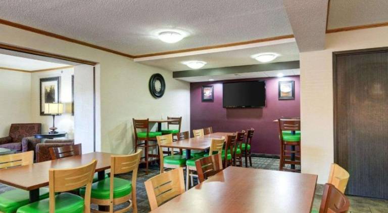 Quality Inn Fort Smith I-540 — photo 5