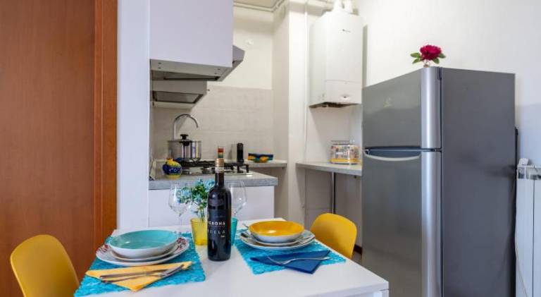Apartment | Next to Castello Baradello — photo 4