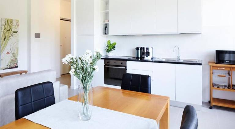 Rental apartment with 1 room for 4 persons in Brunate