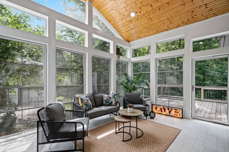 Vacation home with terrace & garden in Durham, NC