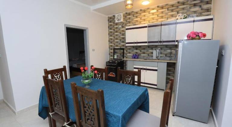 Holiday apartment with 3 rooms for 6 persons — photo 4