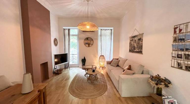 Appartement refait a neuf entre plage et vieux port — photo 2