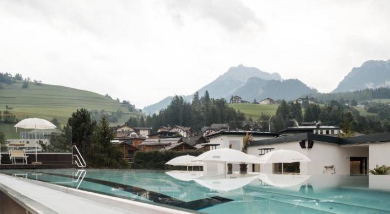 Al Plan, A mountain moving hotel — photo 2