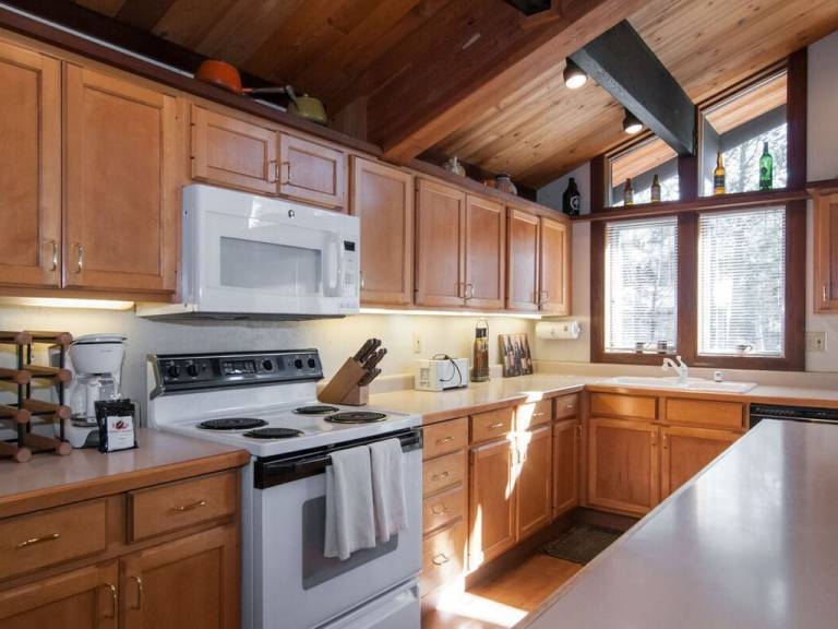 House  Alpine Meadows