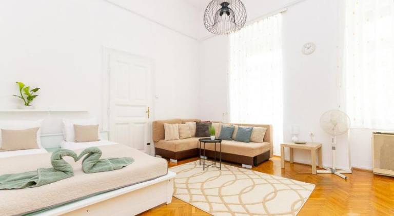 Apartment | Near Great Market Hall — photo 2