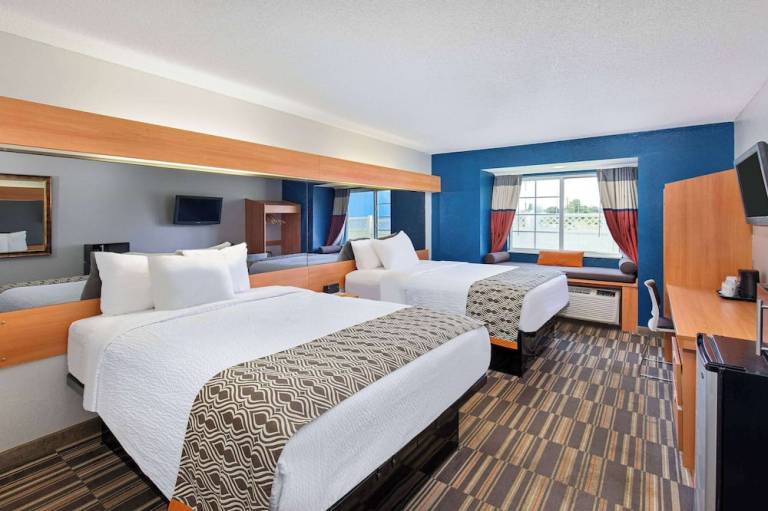Microtel Inn & Suites by Wyndham Cordova Memphis By Wolfchas