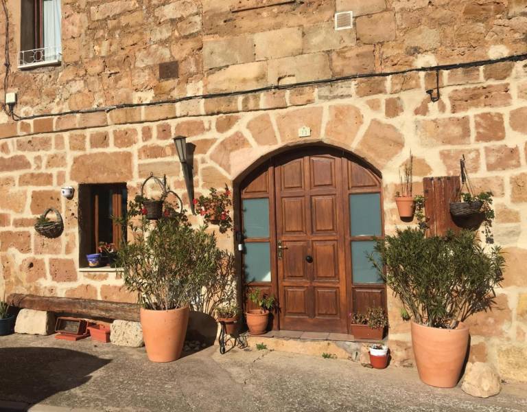 Child-friendly ample vacation home with fast internet & grill | Mountain view | Pets allowed in Burgos