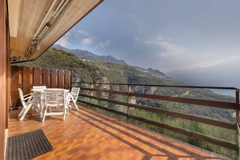 Apartment 'Annarosa, Piovere' with Lake View, Private Terrace and Wi-Fi — photo 2