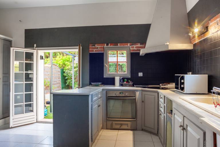 Holiday Home 'Maison Roxane' with Shared Pool, Private Terrace and Wi-Fi — photo 4