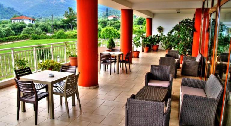 Maranton Beach Hotel — photo 5