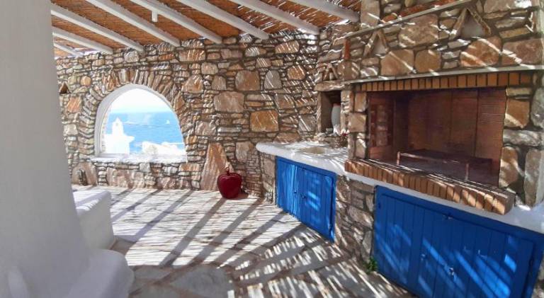Villa with patio, garden & pool — photo 2
