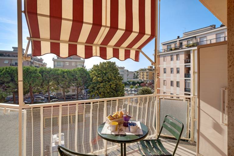 Rental apartment | Garden view in Alassio