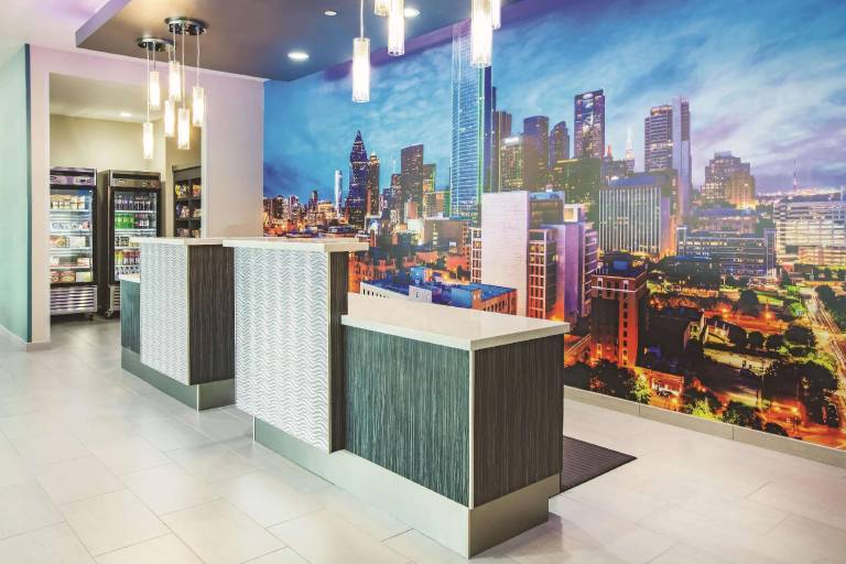 La Quinta Inn & Suites by Wyndham Dallas Plano - The Colony — photo 3
