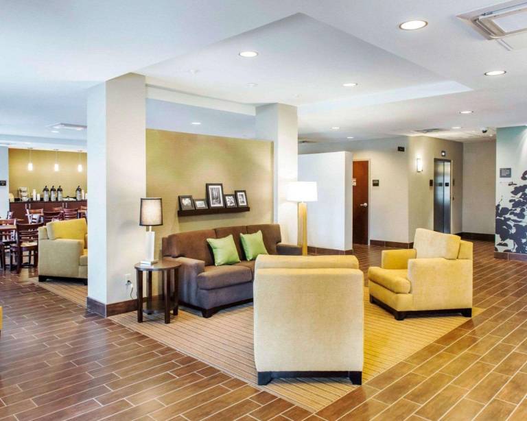 Sleep Inn & Suites Defuniak Springs - Crestview — photo 2
