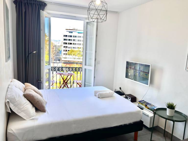 Studio | Next to Castle Hill | Beach nearby | Pets allowed — photo 2