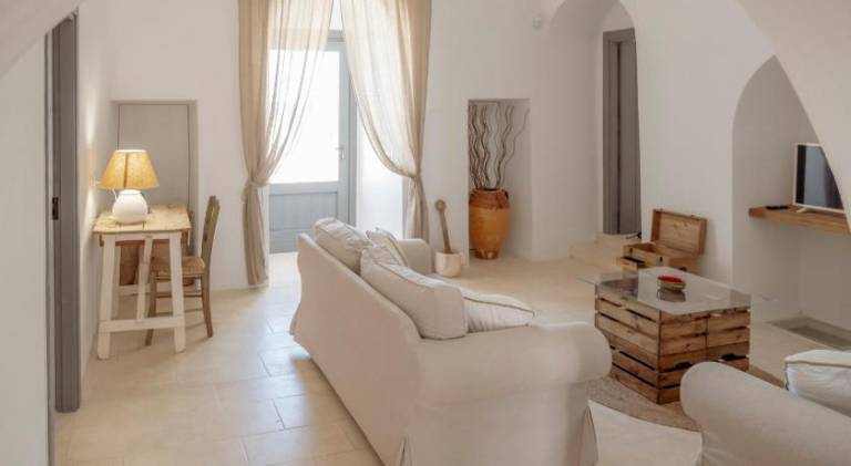 Spacious vacation home with pool & jacuzzi | Pets are welcome — photo 2
