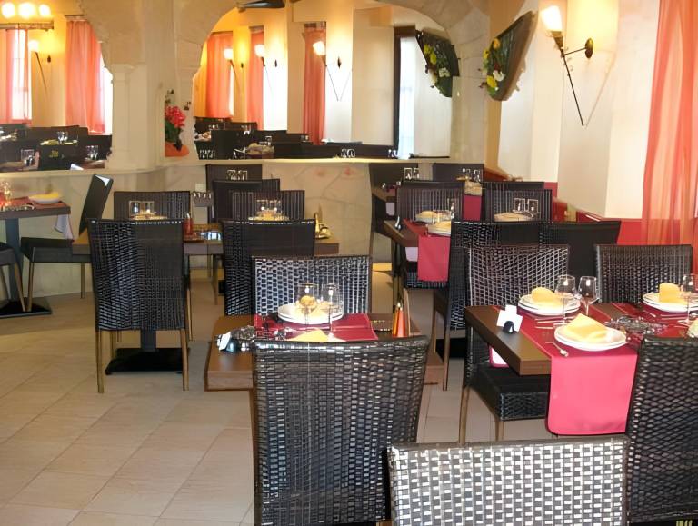 Logis Hotel Restaurant Cazes Arazat — photo 4