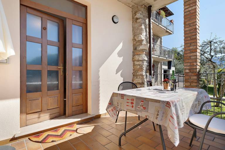 Holiday Apartment 'Rustico Spagnol 3' with Lake View, Pool & Wi-Fi — photo 4