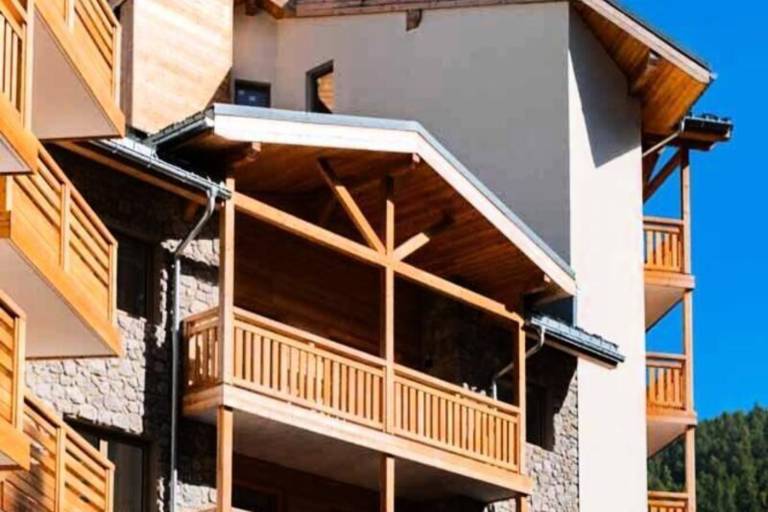 Holiday apartment with 1 room for 6 persons in Briançon