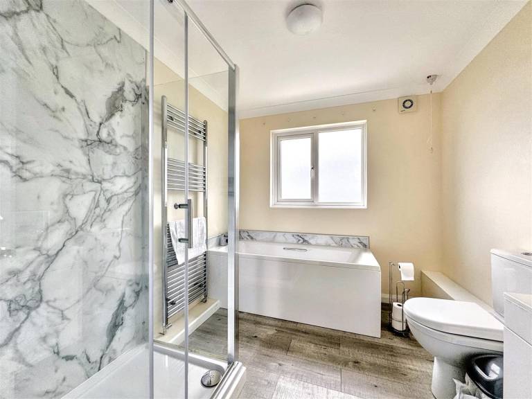 Porthleven Coastal Retreat with 5 Bedrooms — photo 4