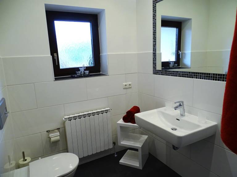 Apartment with garden, sauna & patio in Uderns