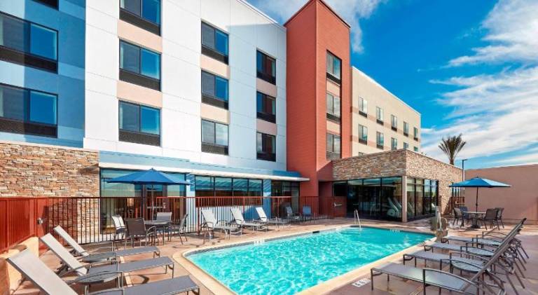 Fairfield by Marriott Inn & Suites Indio Coachella Valley — photo 2