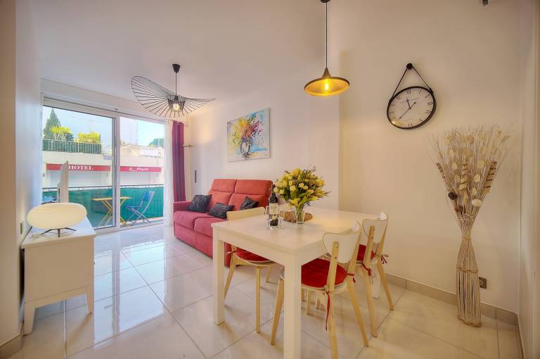 Rental apartment with terrace & garden — photo 4