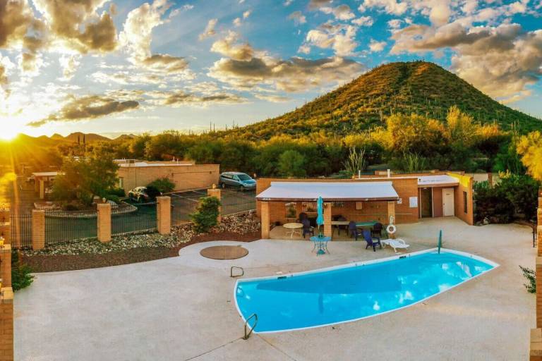 House  Enchanted Hills