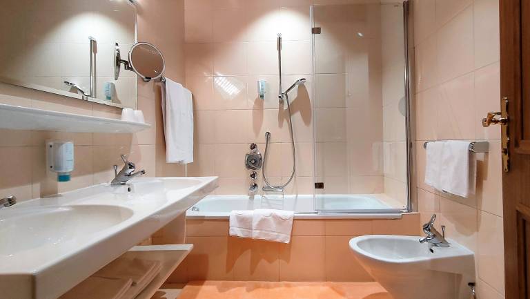 Villa Stella Apartment N42 near ski lifts, mountain view, Wi-Fi, terrace, garden — photo 5