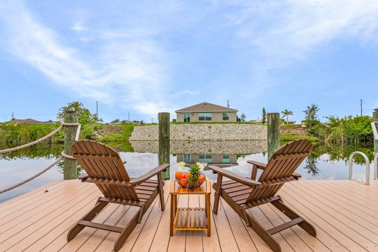 Child-friendly house with private pool & barbecue | Water view | Pets allowed in Cape Coral, FL