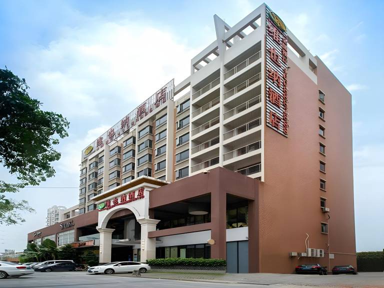 Vienna Hotel Guangdong Dongguan Houjie Avenue in Dongguan