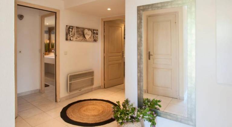 Location de vacances Olivier jardin privatif et piscine chauffee partagee — photo 5
