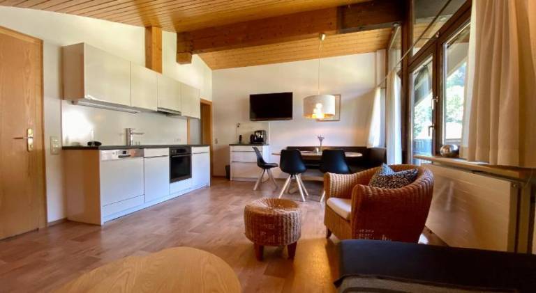 Holiday apartment with sauna, yard & patio — photo 2