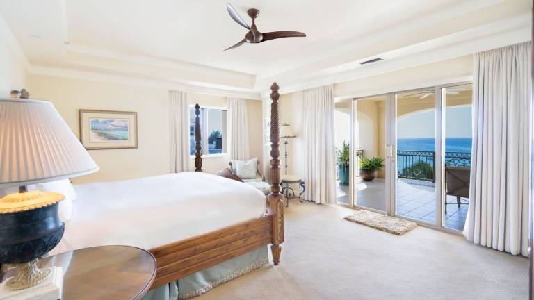 Fantastic Large Oceanfront Residence Located at The Ritz-Carlton, Grand Cayma — photo 4