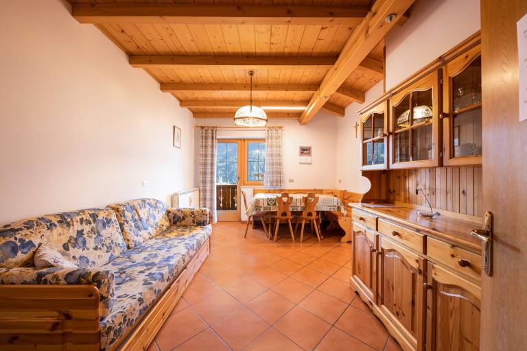 Rustic Holiday Apartment "Villa Mazzel" with Wi-Fi, Balcony & Mountain View — photo 3