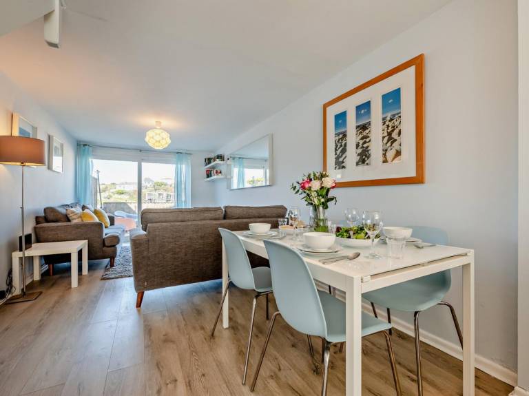 Fully equipped cottage with terrace & garden | Water view | Next to the beach | Pets allowed — photo 2