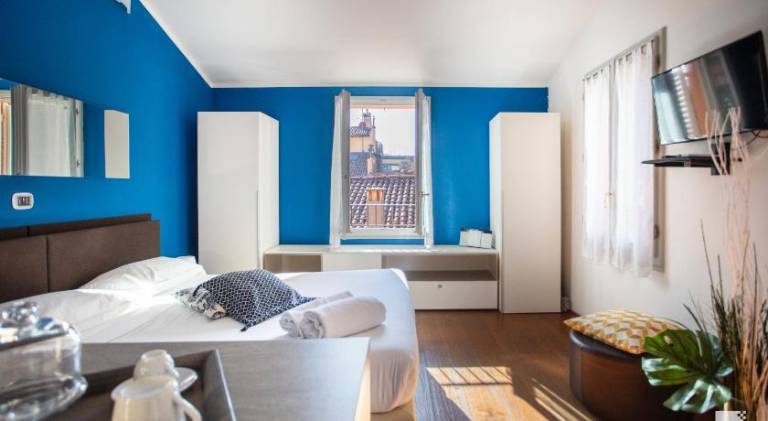 Apartment | Close to Two Towers in Taverna