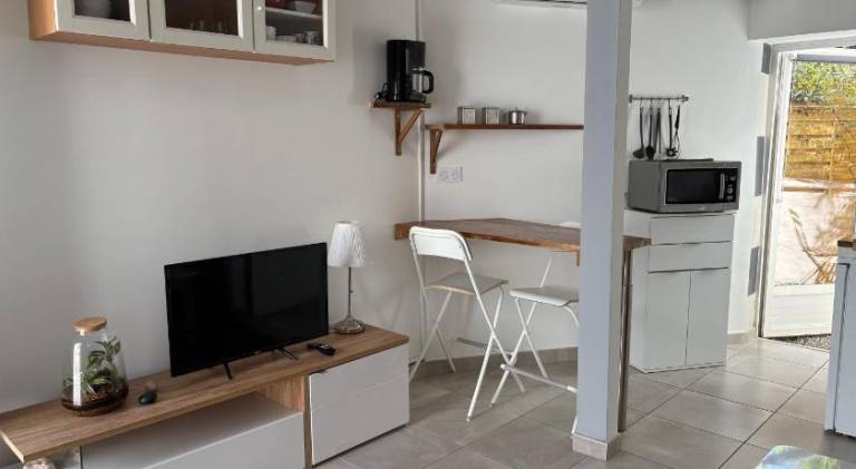 Petite maison chaleureuse proche du centre — photo 5