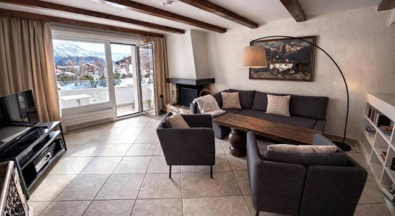 Charming rental apartment with sauna & pool | Pet-friendly in St. Moritz