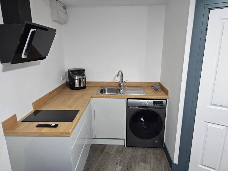 Don Valley Apartments — photo 3