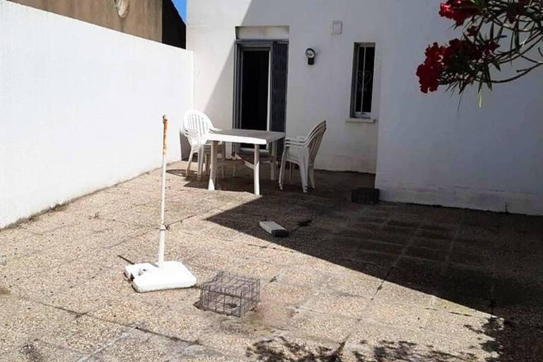 Holiday apartment with terrace — photo 2
