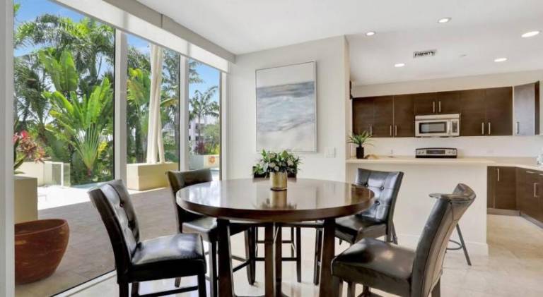 Coastal Condo Deerfield Beach Retreat 3 bed 2 bath — photo 2