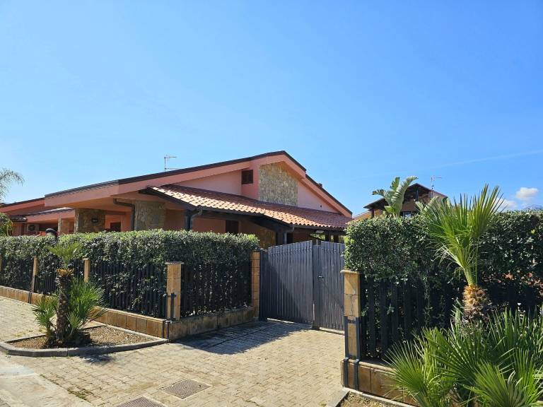 Villa Campofelice di Roccella