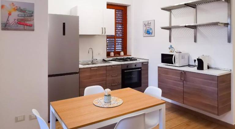House with 2 rooms for 6 persons — photo 3