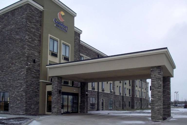 Comfort Inn & Suites Cedar Rapids CID Eastern Iowa Airport in Cedar Rapids, IA
