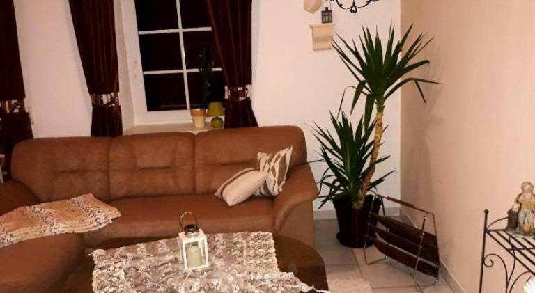 Apartment with barbeque & yard in Daun