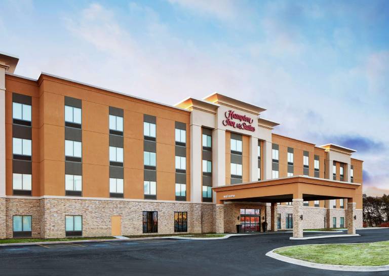 Hampton Inn & Suites Chicago Waukegan in Waukegan, IL