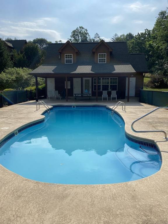 Cabin  Hiawassee